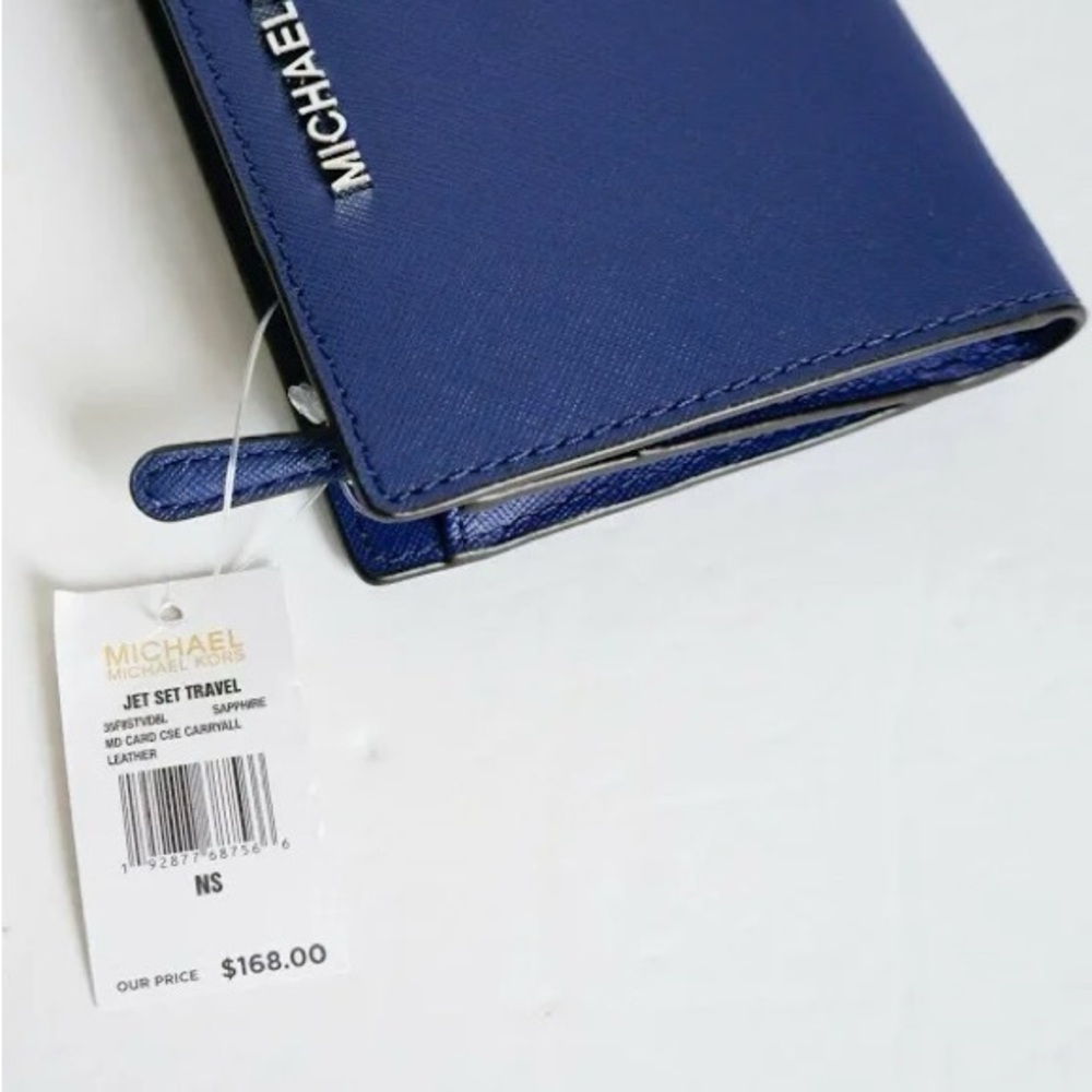 Michael Kors Womens Card Holder Id Small
Medium Leather Wallet - Picture 8 of 11